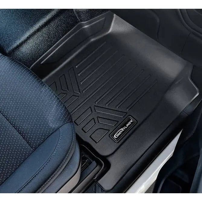Smartliner USA floor liners for 2020-2026 Chevy Silverado 2500 HD, 3500 HD, and GMC Sierra 1500 regular cab vehicle interior.
