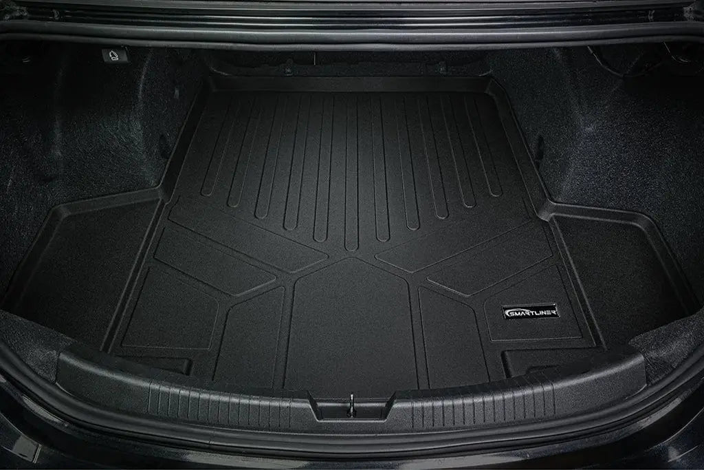 Smartliner USA custom fit black floor liners for 2016-2025 Chevrolet Malibu, tailored protection for front and rear floors.