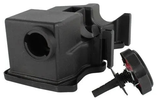 Chevrolet Colorado 2007 power steering reservoir by Partsology, close-up view of the 3.7L reservoir for Silverado and Colorado models