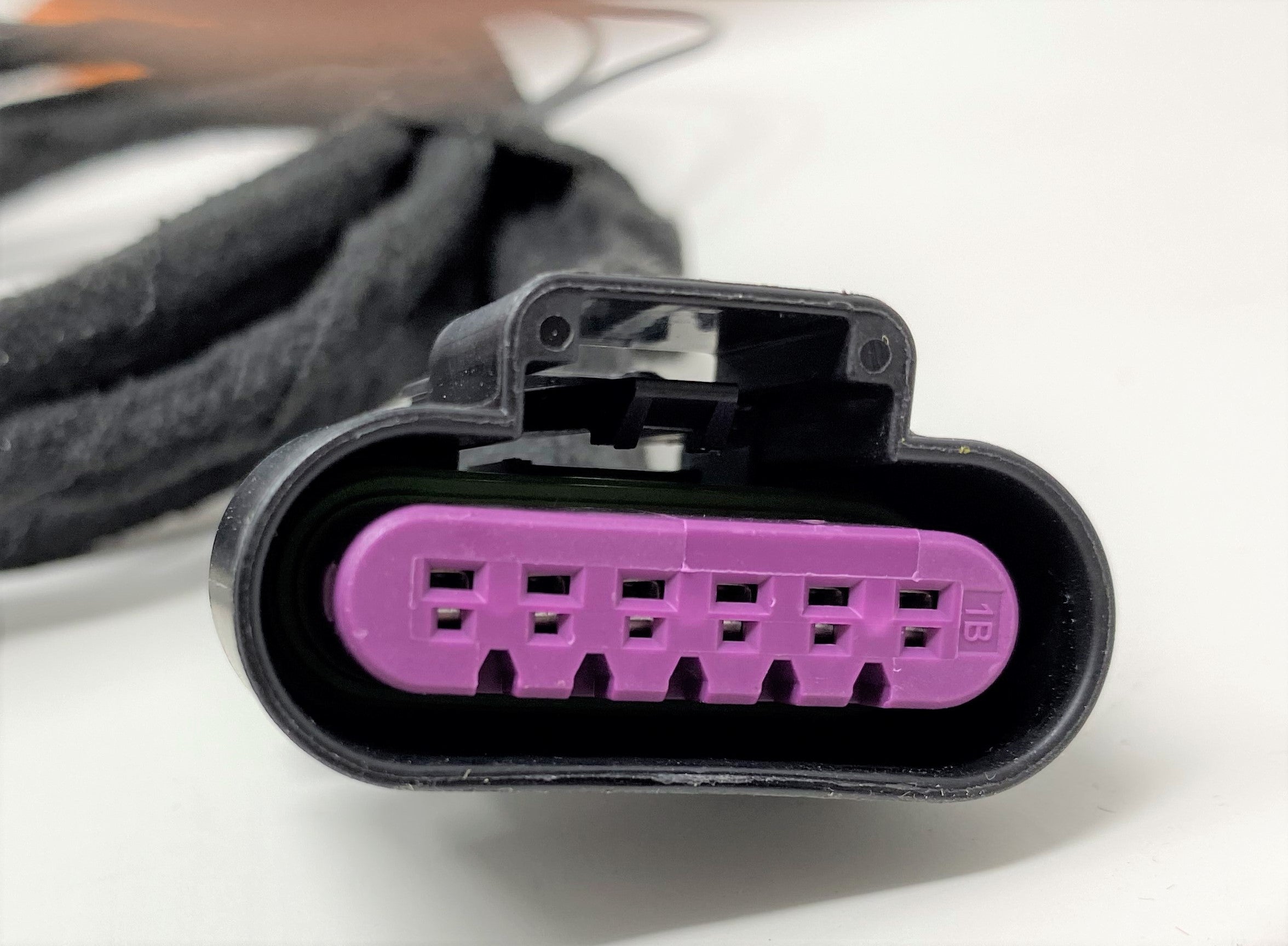 Gen5DIY Escalade taillight upgrade harness for 2008-2014 and 2015-2020 models, showing the P&P wiring harness for easy installation.