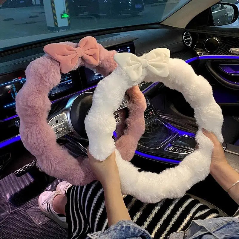 Plush Velvet Steering Wheel Cover – Soft Winter Car Handlebar Cover for Women, Cute High-End Interior Accessory FanzyMarket
