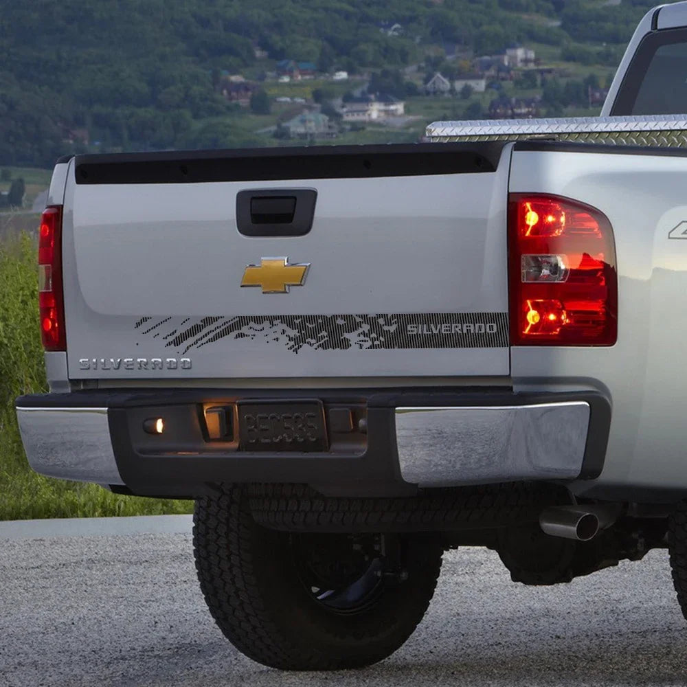 Chevrolet Silverado 1500/2500HD Z71 vehicle decal featuring splash style vinyl graphic for back door and tailgate.