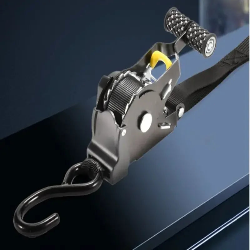 Gm Service Guy motorcycle cargo auto straps with retractable belts, ratchet tensioner for load securing and luggage transportation.