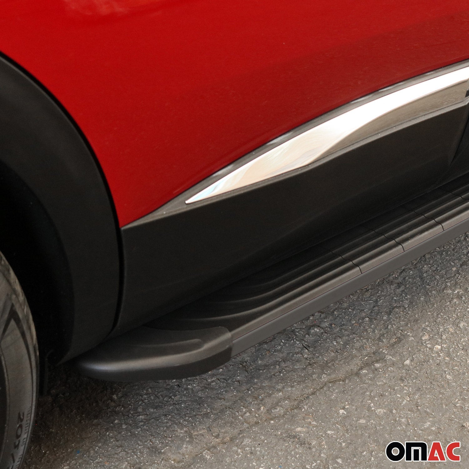 OMAC USA 2018-2023 Chevrolet Traverse Nerf Bar Side Step Running Boards Alu 2x, angled view