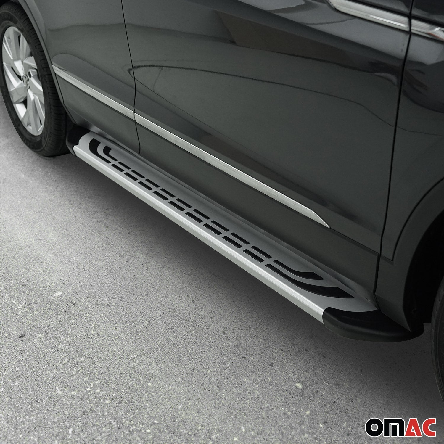 OMAC USA 2019-2026 Chevrolet Silverado / GMC Sierra 1500 Double Cab Crew Cab Side Step, running boards, angled view